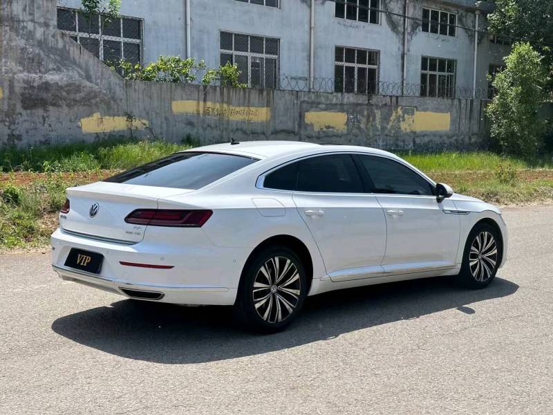 青岛20年大众CC7