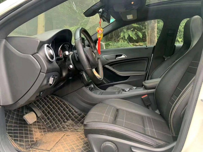 汕头16年奔驰CLA7