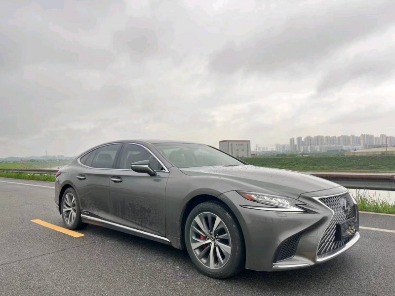 衡阳19年雷克萨斯LS2