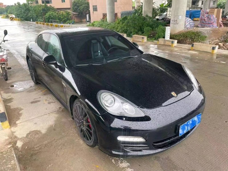 珠海11年保时捷帕拉梅拉2