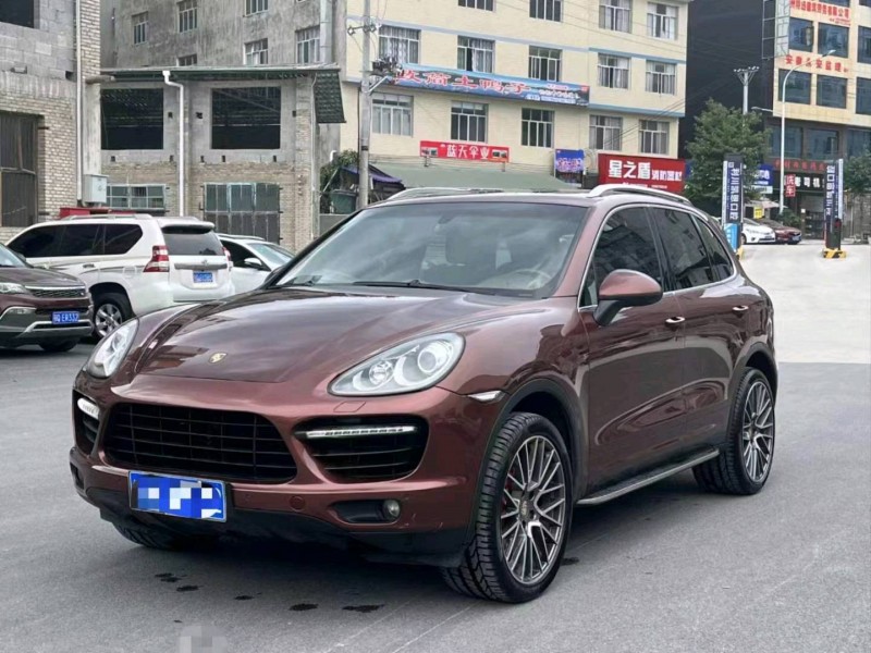 重庆13年保时捷卡宴6