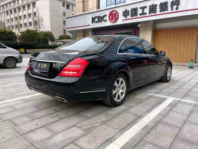 衡阳13年奔驰S8