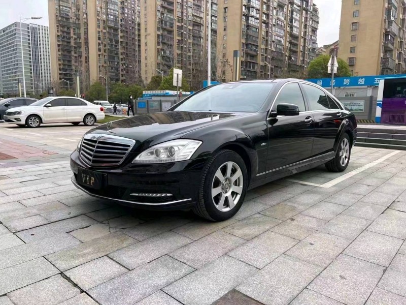 衡阳13年奔驰S9