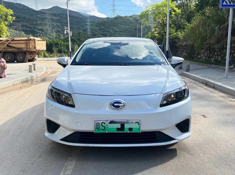 深圳19年传祺埃安S2