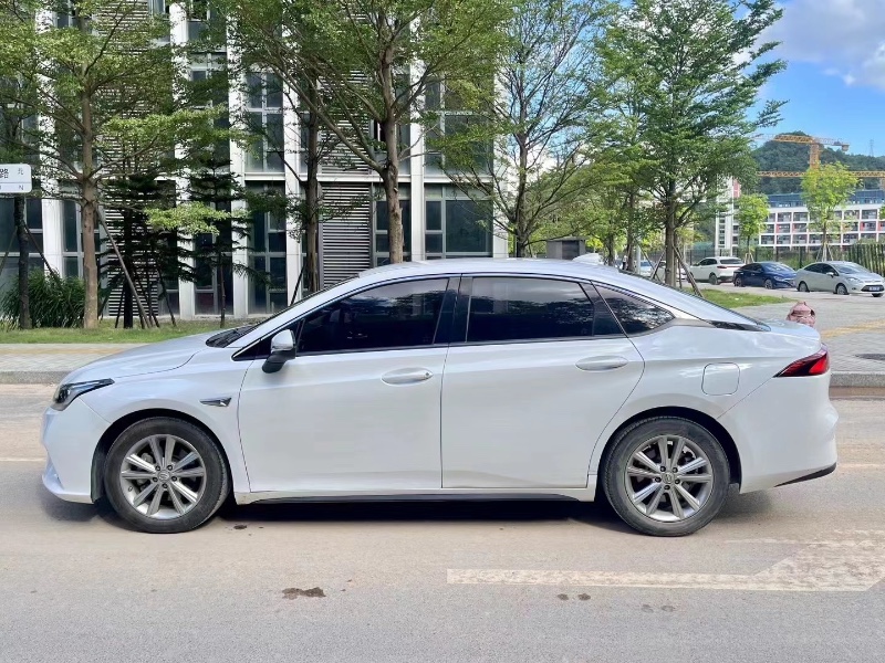 深圳19年传祺埃安S8