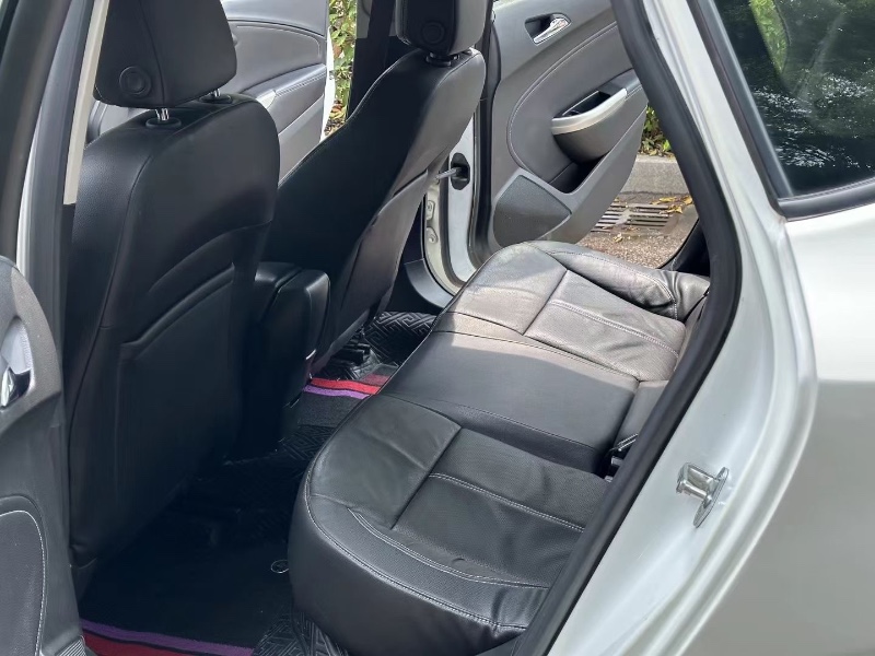 广州12年别克英朗GT6