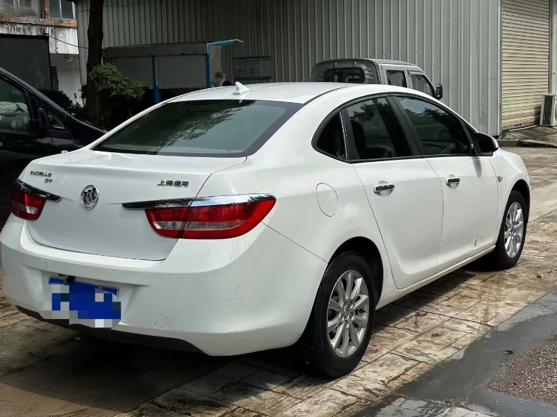 广州12年别克英朗GT7