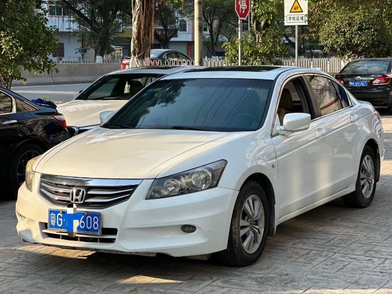 广州11年本田雅阁1
