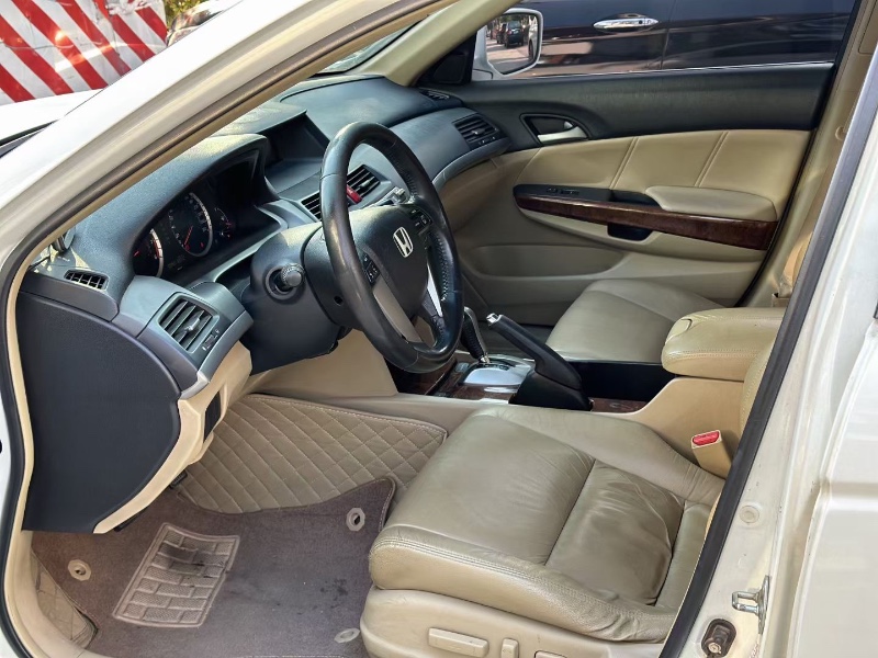 广州11年本田雅阁4