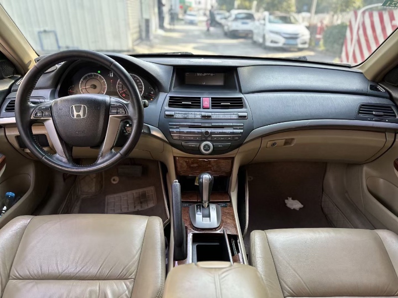 广州11年本田雅阁5