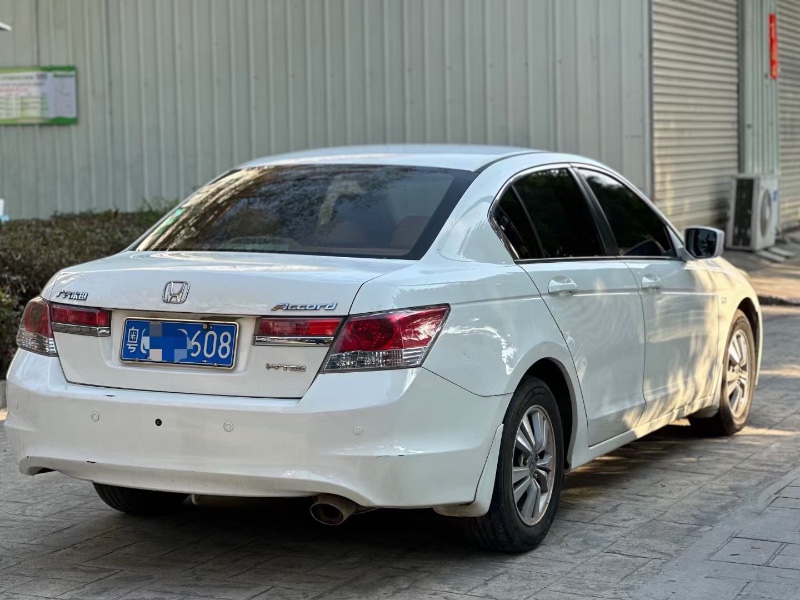 广州11年本田雅阁7