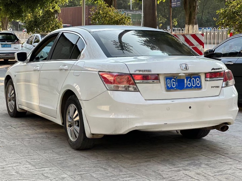 广州11年本田雅阁9