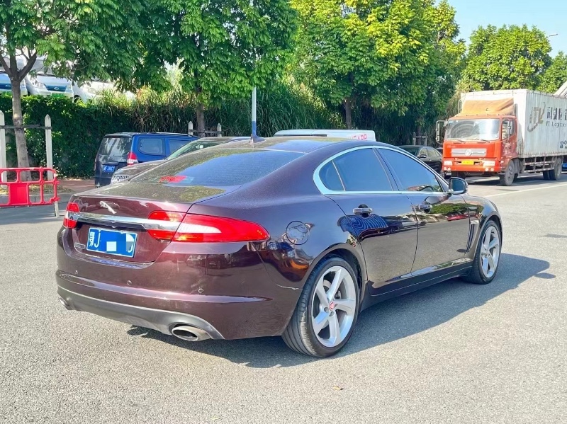 深圳15年捷豹XF7