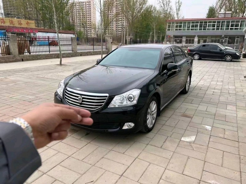 廊坊12年丰田皇冠2