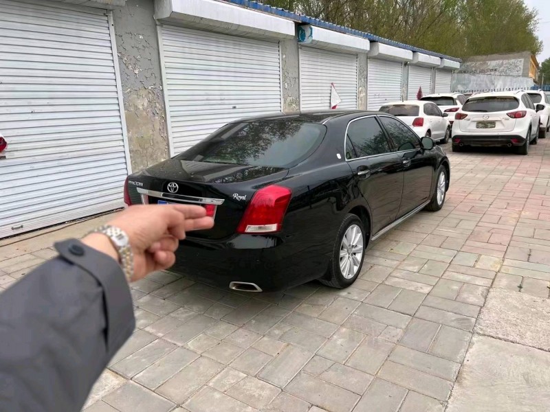 廊坊12年丰田皇冠7