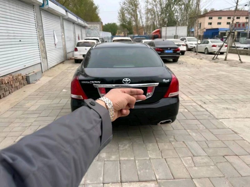 廊坊12年丰田皇冠9