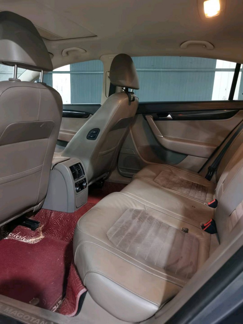 济南12年大众迈腾5