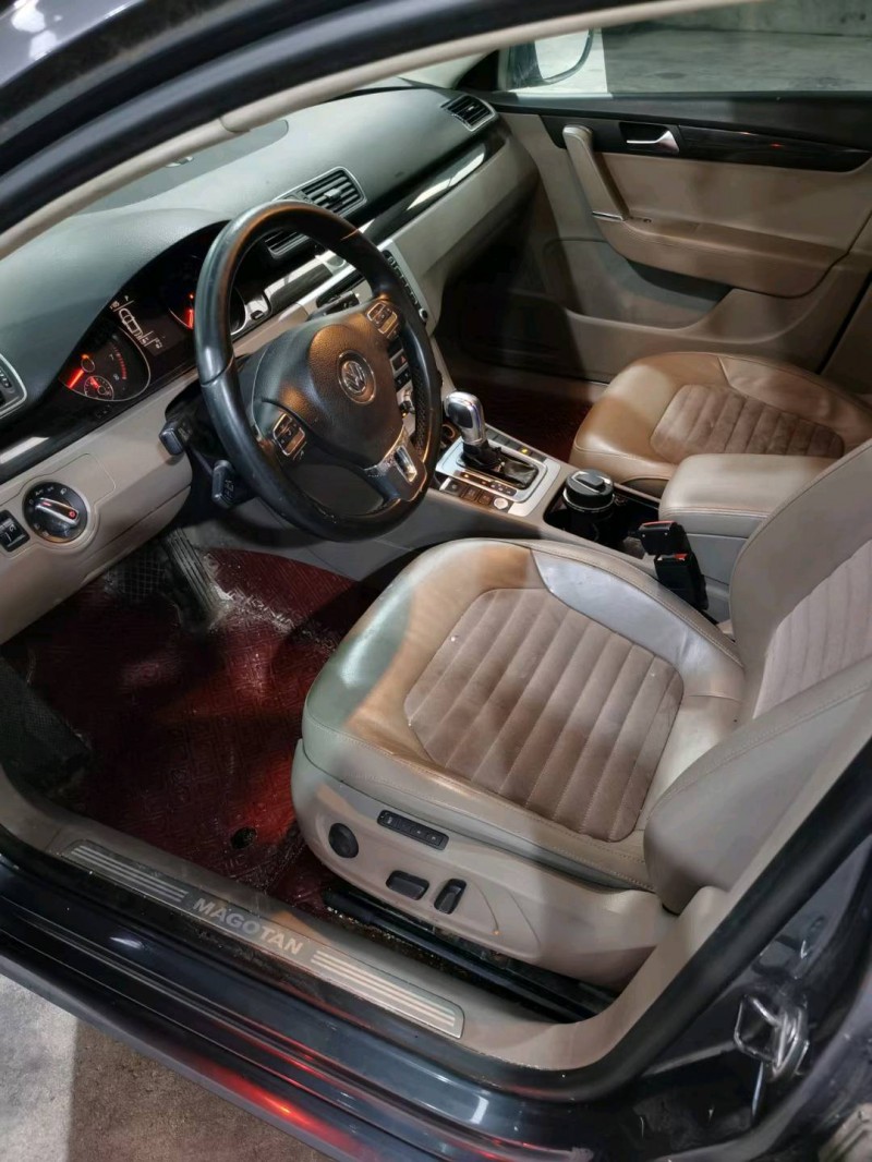 济南12年大众迈腾7