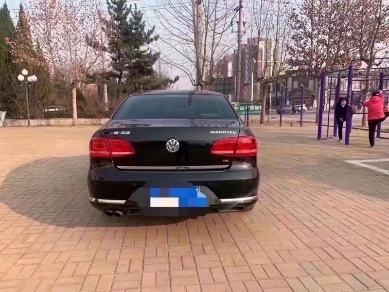 济南14年大众迈腾7