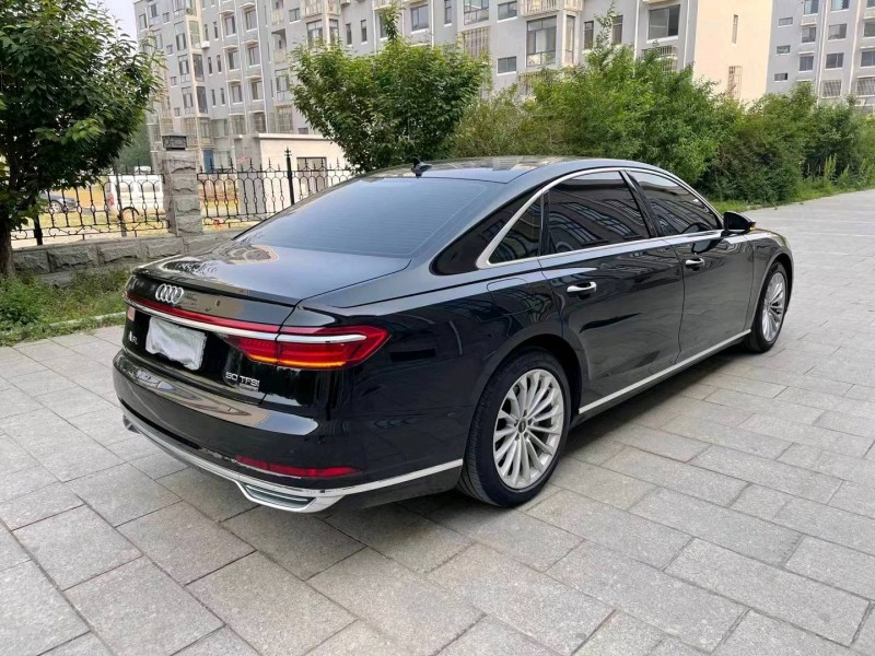 枣庄21年奥迪A8L6