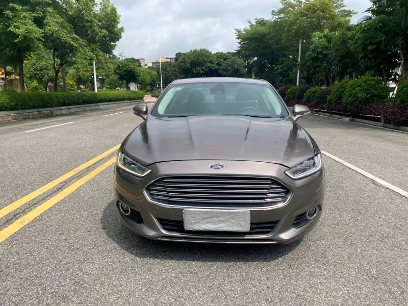 珠海15年福特蒙迪欧1