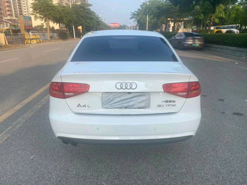 珠海14年奥迪A4L8