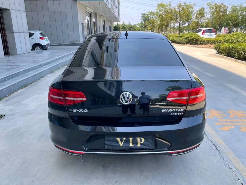 济宁19年大众迈腾8