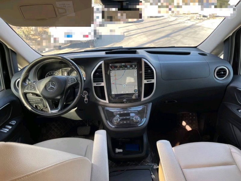 临沂17年奔驰威霆5