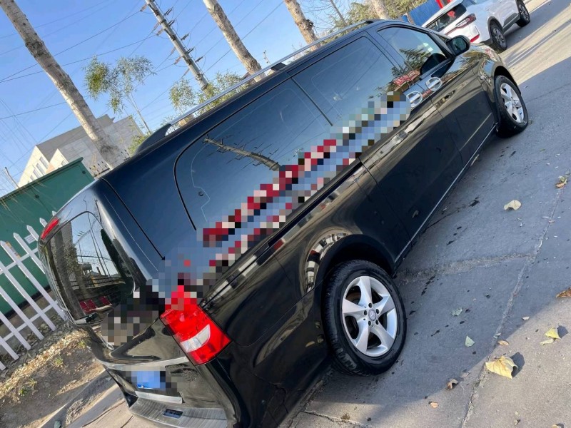 临沂17年奔驰威霆7