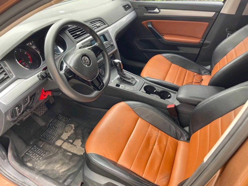 济宁15年大众凌渡5