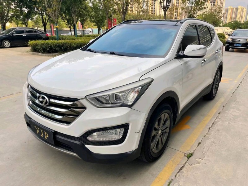 济宁13年现代全新胜达2