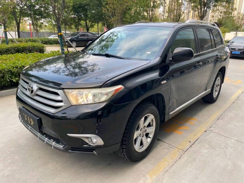 济宁13年丰田汉兰达3