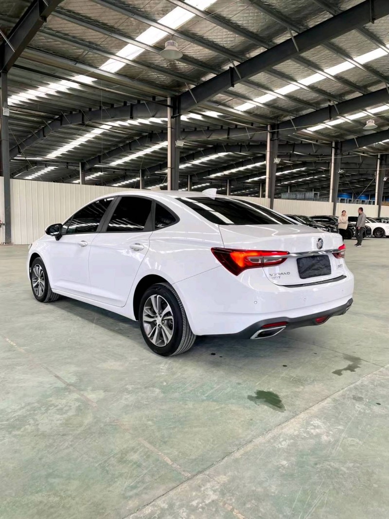 临沂21年别克威朗8