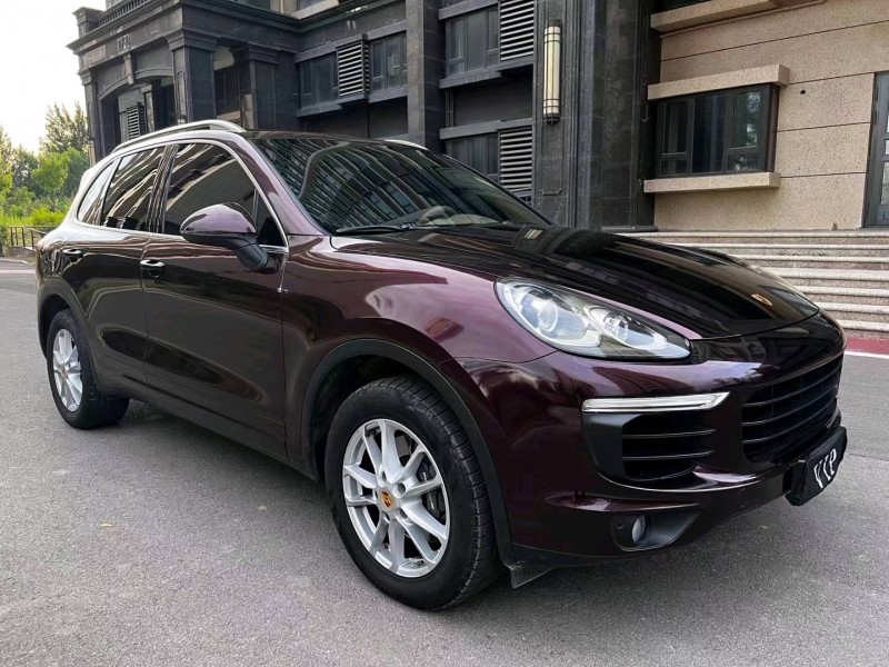 廊坊17年保时捷卡宴3