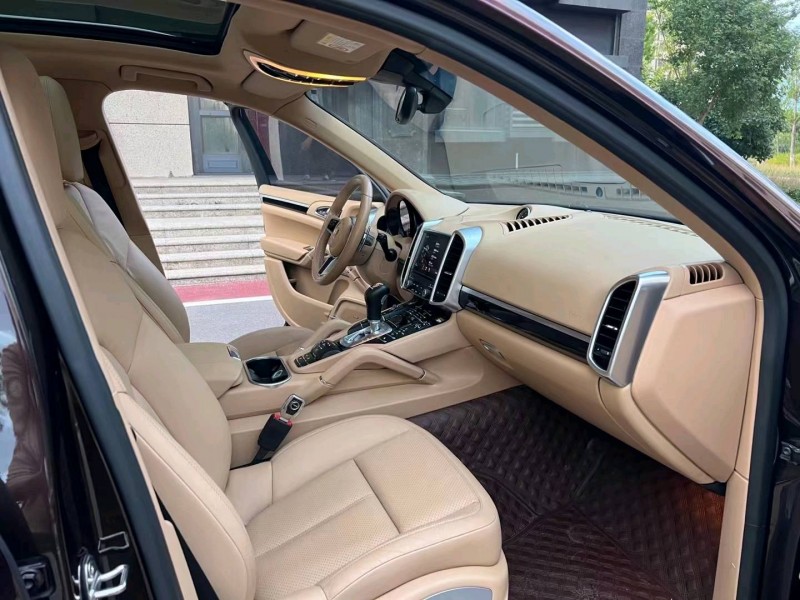 廊坊17年保时捷卡宴5