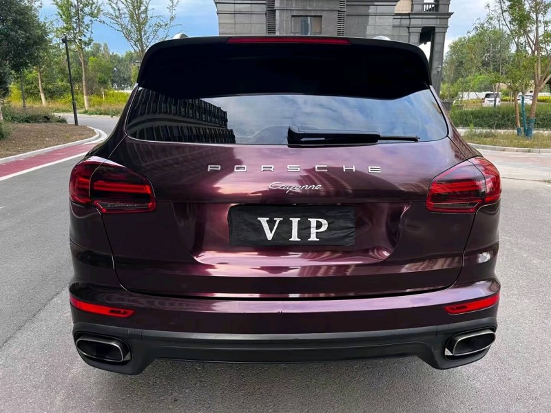 廊坊17年保时捷卡宴9