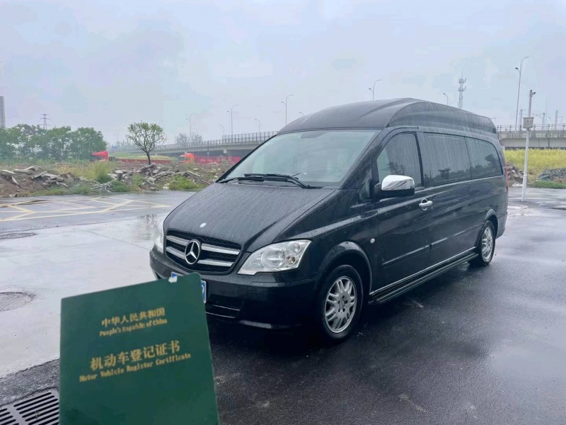 淮南15年奔驰威霆3