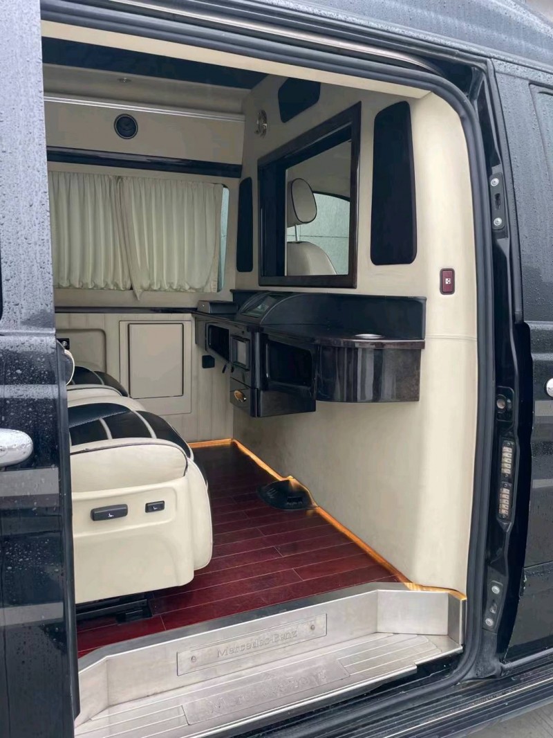 淮南15年奔驰威霆6