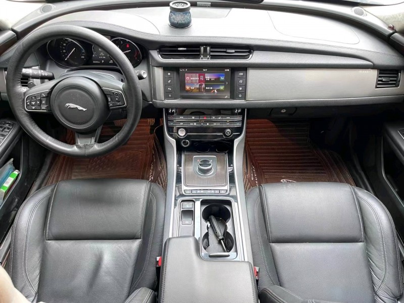 济宁17年捷豹XFL5