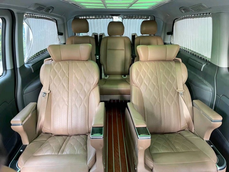 济宁14年奔驰威霆6