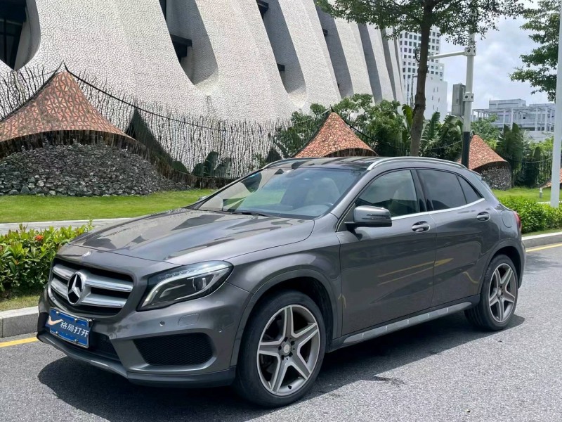 深圳15年奔驰GLA3