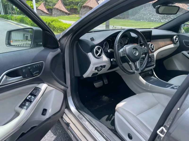 深圳15年奔驰GLA4