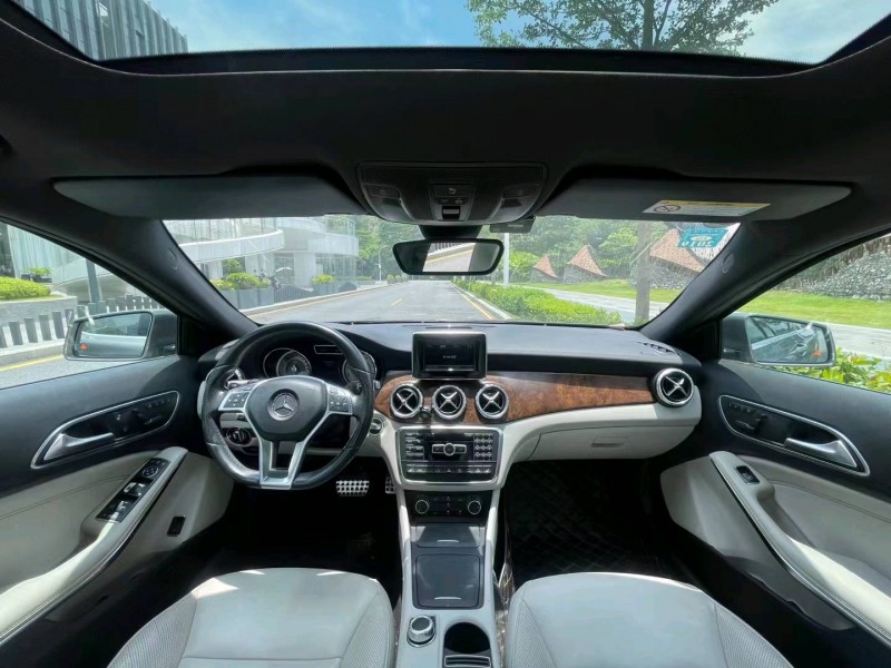 深圳15年奔驰GLA7