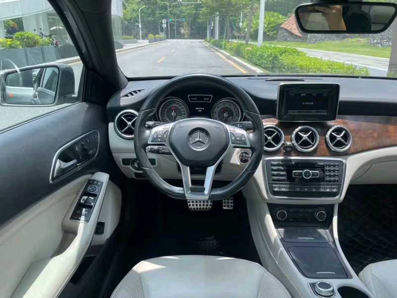 深圳15年奔驰GLA6