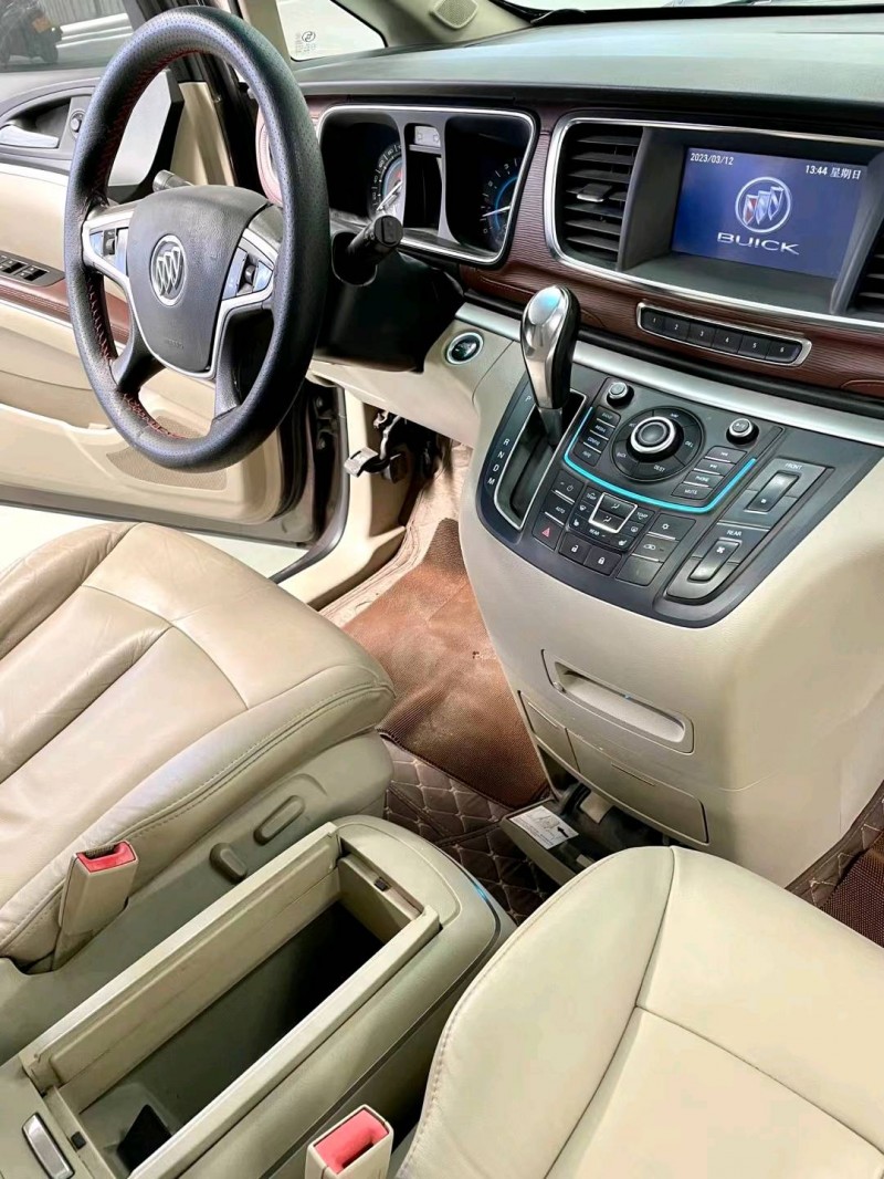 临沂15年别克GL85