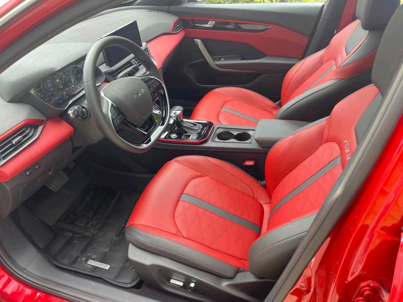 济宁22年东风奕炫6