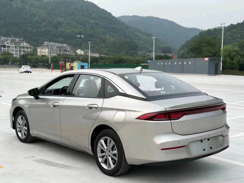 嘉兴23年传祺埃安S5804