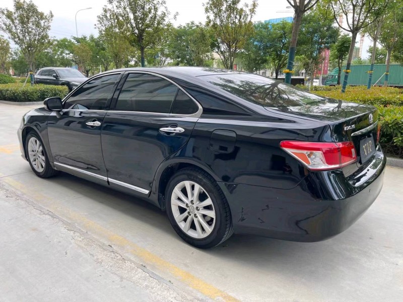 济宁12年雷克萨斯ES7