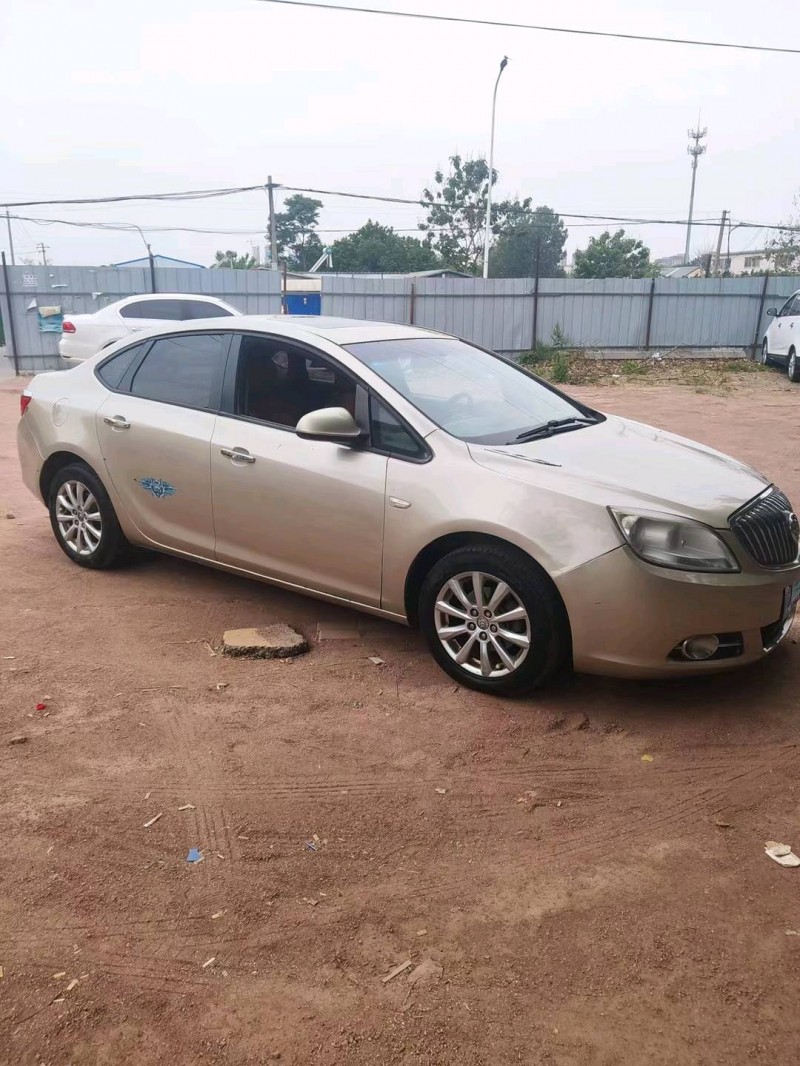 济南15年别克英朗2