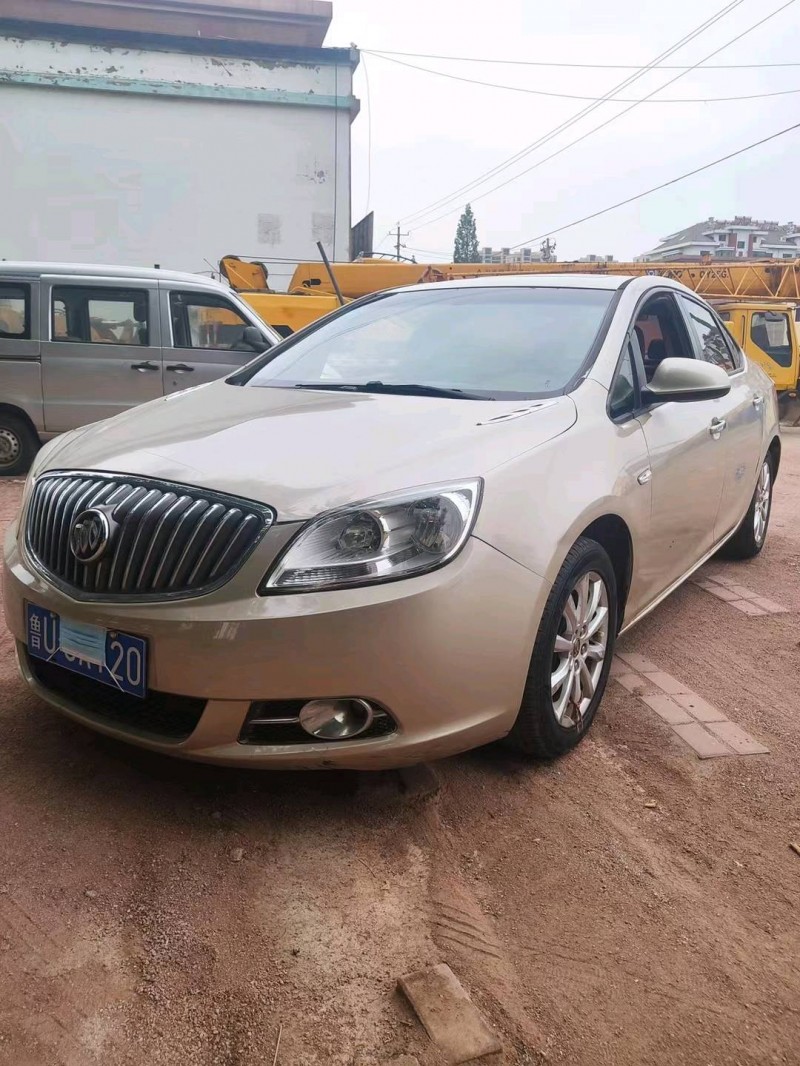 济南15年别克英朗3